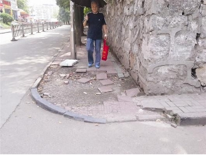 金潤(rùn)仿古壓模著色地坪