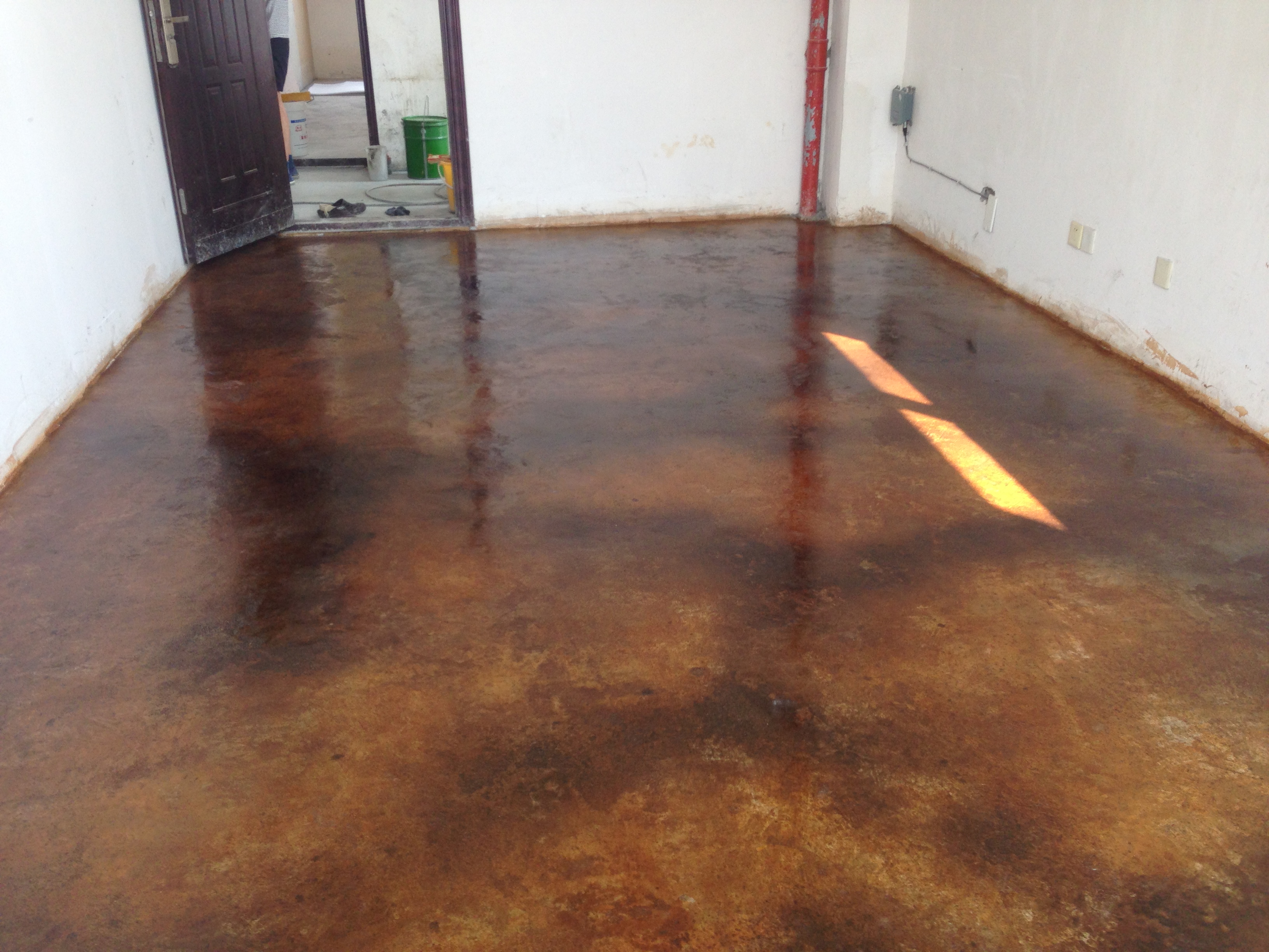 復(fù)古地面是否需要水泥地面硬化劑