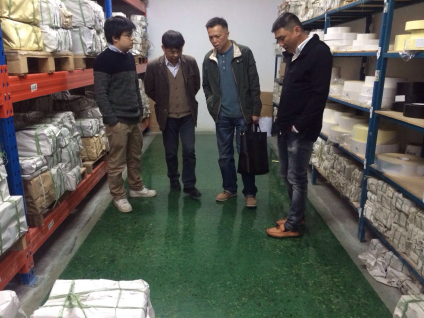 水泥地面硬化劑施工指導