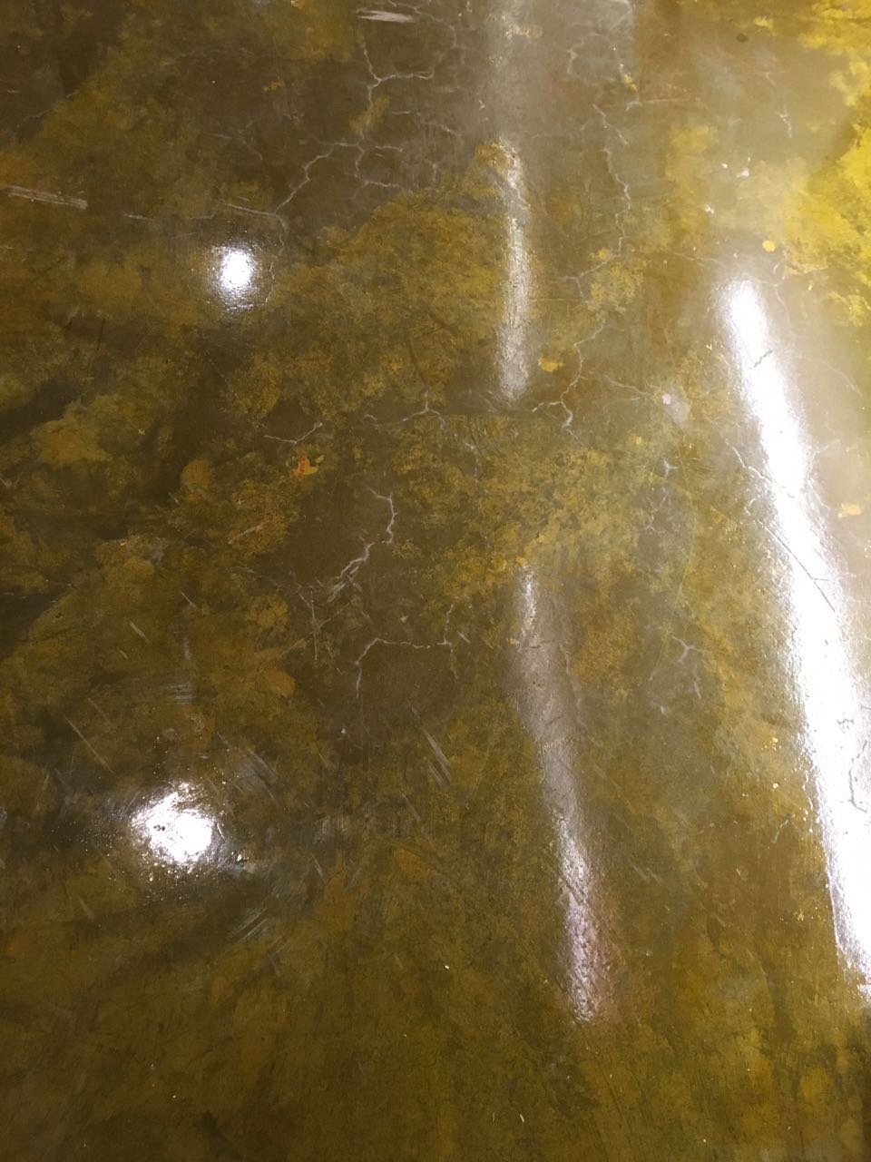 復古地坪漆表面劃痕